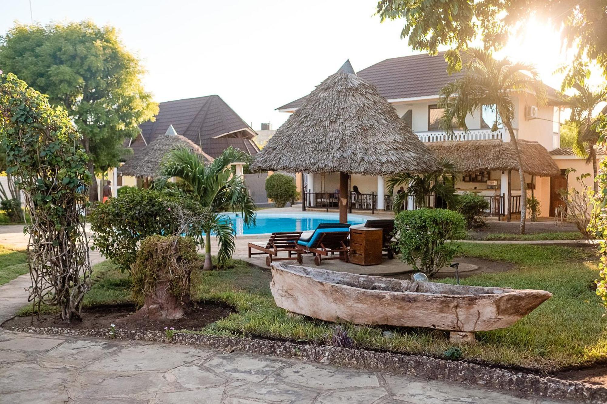 Diani-Paradise-Villas Диани-Бич Экстерьер фото